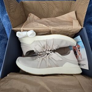 NEW OluKai Men's Holo Sneakers